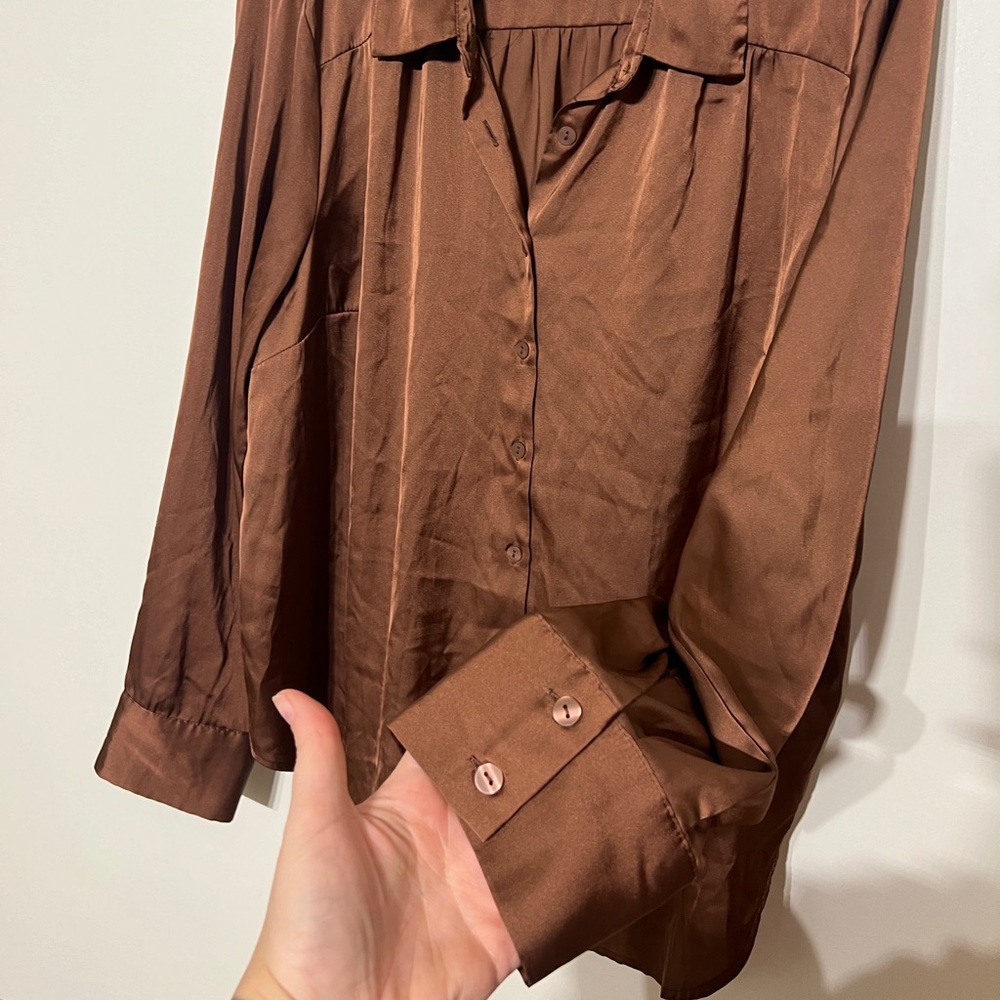 Torrid Long Sleeve Blouse Shiny Holiday Women Size 1X Bronze - Picture 2 of 6